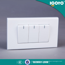 Igoto A1031 Weiß Farbe Mexiko Agent American Standard 118 * 75mm 3 Gang 1 Way Switch 3 Gang 2 Way Switch